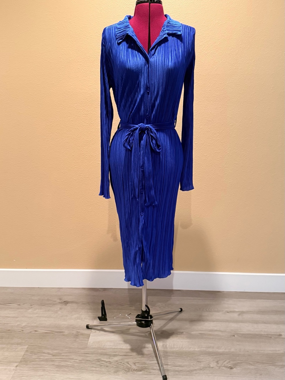Pleated Midi Shirt Dress with Tie Waist - Royal Blue